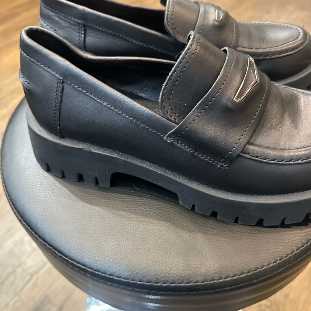 Steve Madden Black Loafers with Silver Accent - Picture 3 of 6